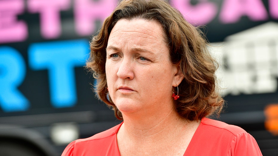 Katie Porter says she regrets viral outbursts at reporter, staffer ...