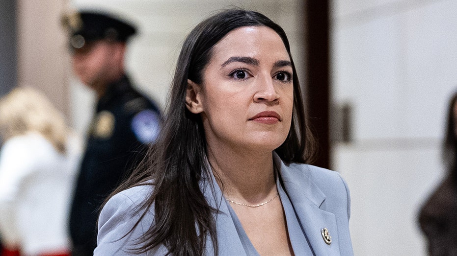 aoc-dismisses-boat-strike-briefing-as-a-joke-fox-24-wtat
